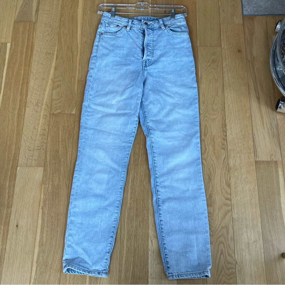 H&M Ultra High Waist Mom Jeans Size 2